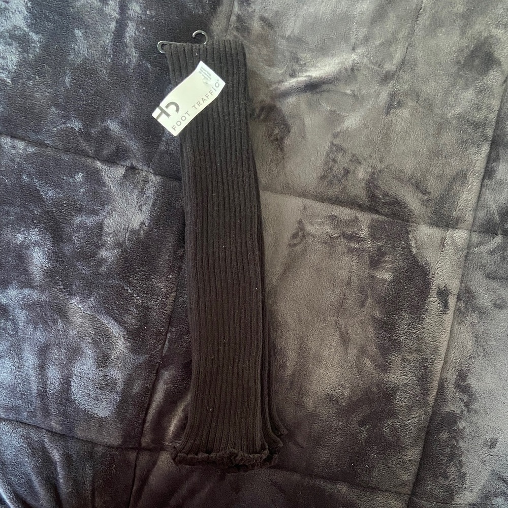 Traffic Black Leg Warmers